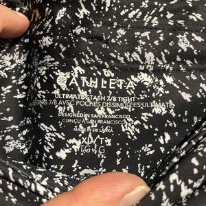 ATHLETA 7/8 length Ultimate Stash Tight Leggings XL black grey white, NWT